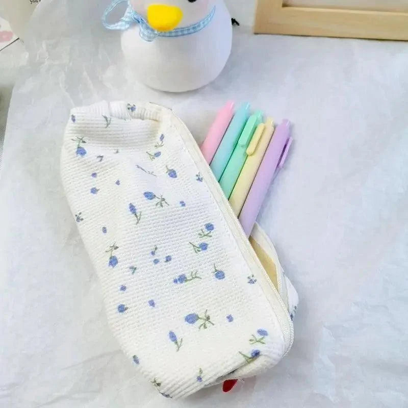 Simple Small Flowers White Fresh Style Pencil Bag Students Pencil Cases Unique Makeup Lightweight Cosmetic Bag Pouch